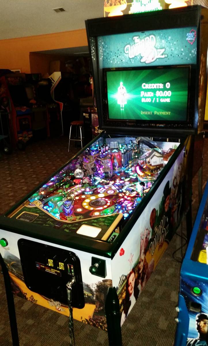 Jesey Jack Pinball Wizard of OZ LE pinball for sale.