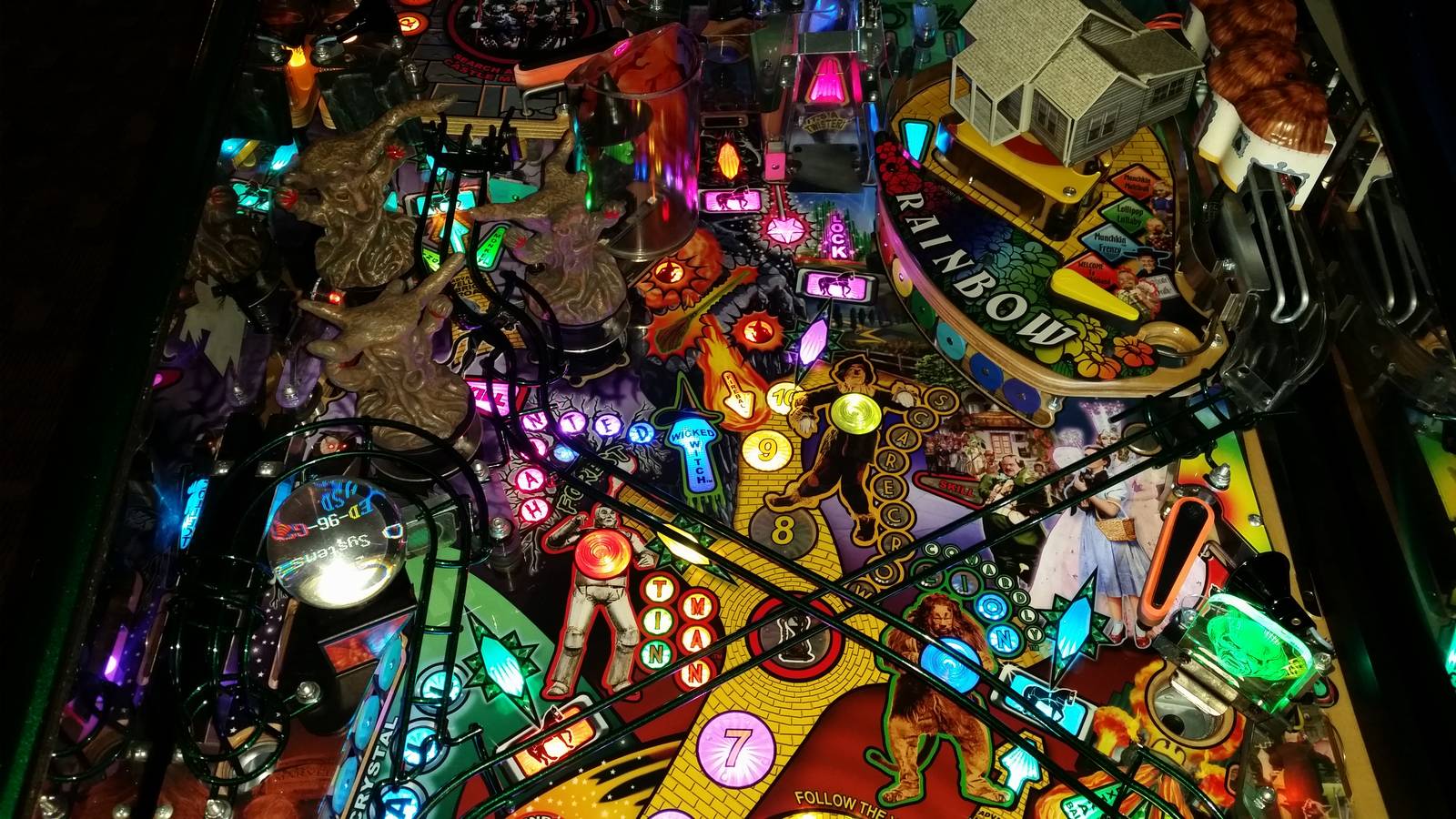 Jesey Jack Pinball Wizard of OZ LE pinball for sale.