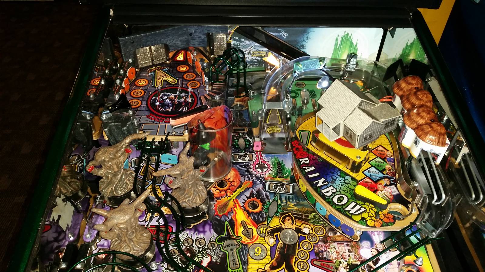 Jesey Jack Pinball Wizard of OZ LE pinball for sale.